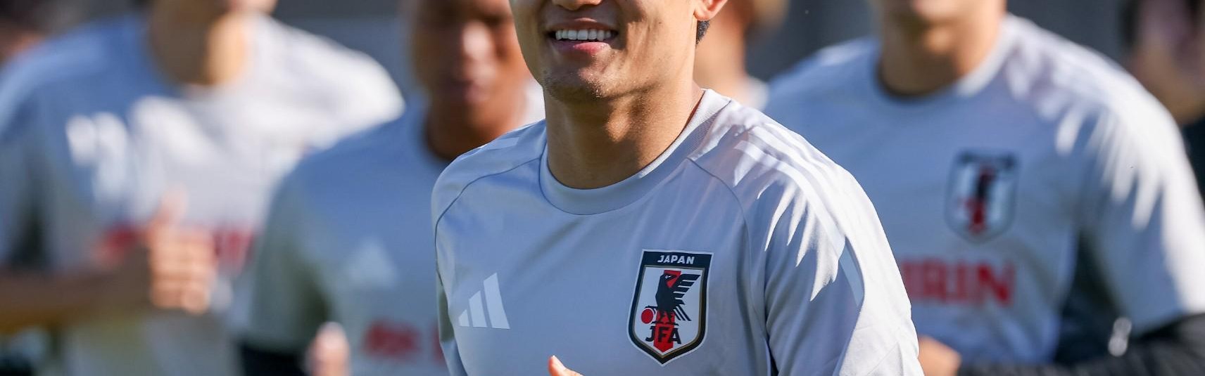 久保建英：美国队在防守端似乎有些松散；我的脚踝目前还很疼