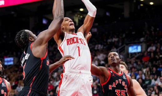 龙争虎斗！4前锋暗战火箭主力位，24岁大闸更具优势？凭全能立足